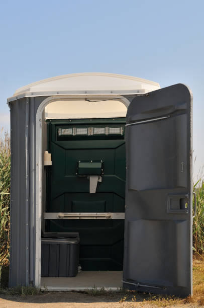 Portable Toilet Options We Offer in Warr Acres, OK
